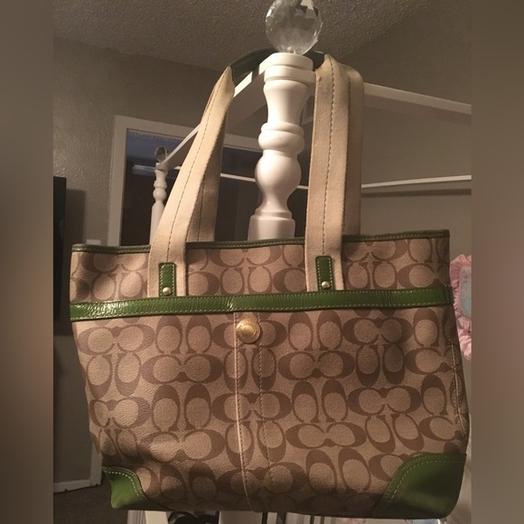 Authentic green Coach purse - Picture 1 of 3